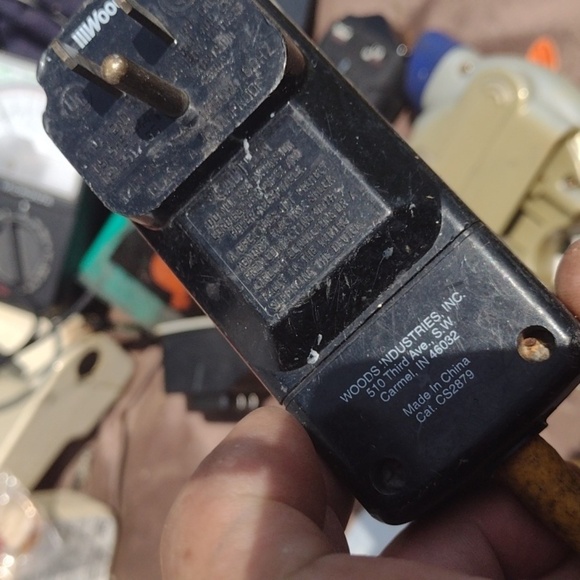 Yellow Electrical Tester with Black Display - Picture 5 of 5